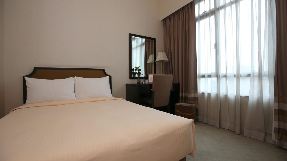 bedroom with dressing table short term serviced apartments singapore
