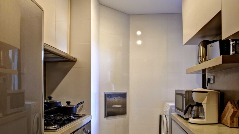 service apartments in singapore for a week stay with fully equipped kitchen
